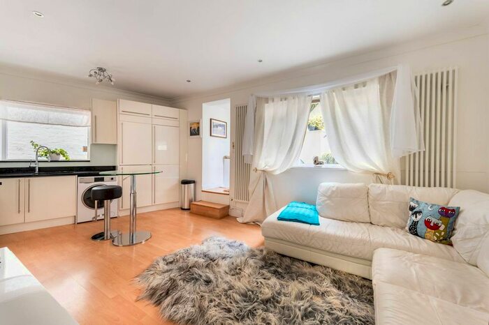 1 Bedroom Flat To Rent In Shirland Road, Maida Vale, London, W9