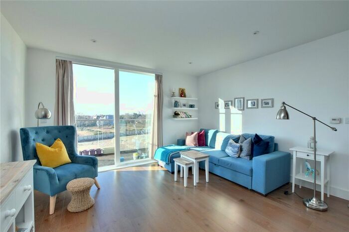 2 Bedroom Flat To Rent In Merlin Court, 26 Handley Drive, Blackheath, London SE3