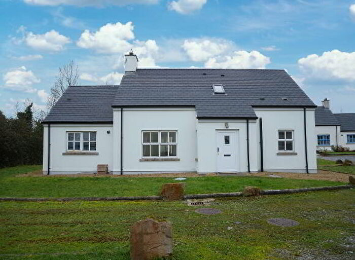 3 Bedroom Detached House For Sale In Kilmore Quay Cottages, Lisnaskea, BT92
