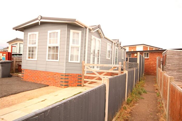 2 Bedroom Detached House For Sale In Stopsley Mobile Home Park, St. Thomas's Road, Luton, Bedfordshire, LU2
