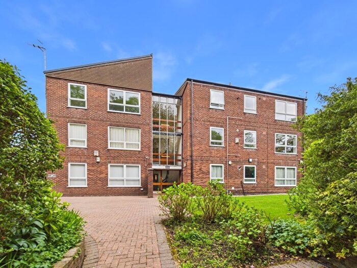2 Bedroom Flat For Sale In Dudlow Grange, Calderstones, Liverpool., L18