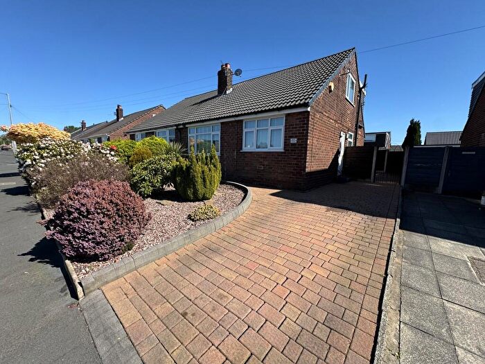 3 Bedroom Semi-Detached Bungalow To Rent In Aintree Road, Little Lever, BL3