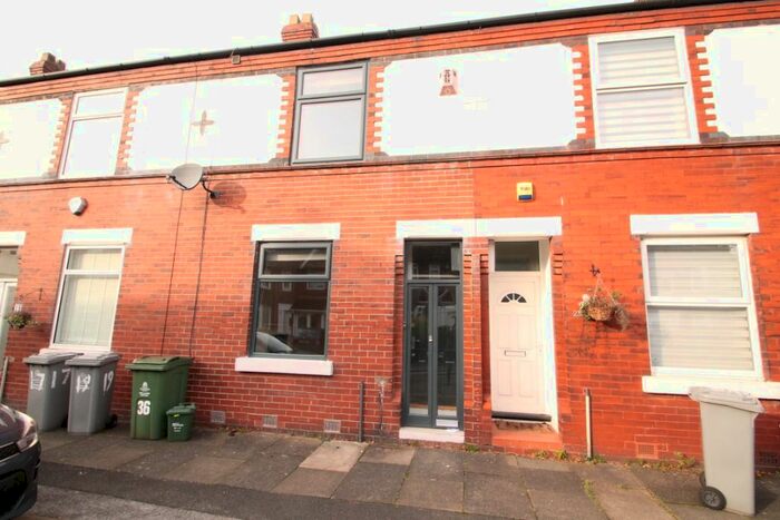 4 Bedroom Terraced House To Rent In Princes Drive, Sale, M33