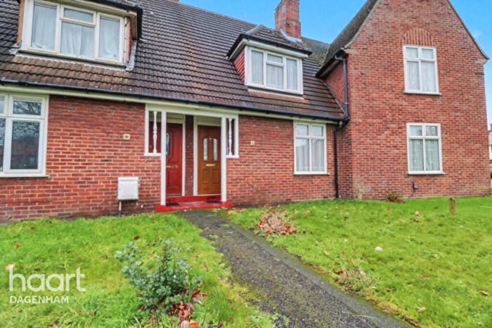 2 Bedroom Terraced House For Sale In Heathway, Dagenham, RM9