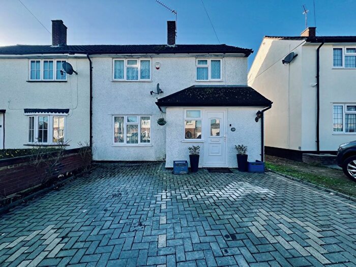 3 Bedroom Semi Detached House For Sale In Newnham Avenue, Ruislip, Middlesex, HA4