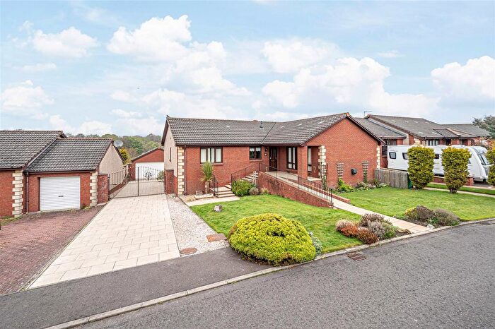 3 Bedroom Detached Bungalow For Sale In Curling Knowe, Crossgates, KY4