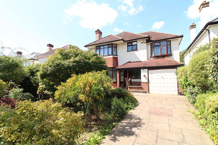 4 Bedroom Detached House For Sale In Hayes Chase, West Wickham, BR4