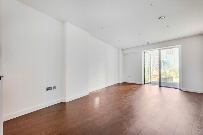 2 Bedroom Flat To Rent In Lanchester Way, London, SW11