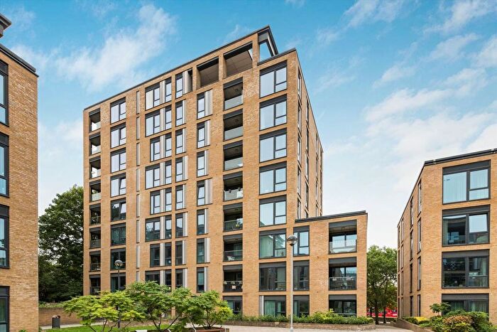 1 Bedroom Flat To Rent In Eltringham Street, Wandsworth, London, SW18