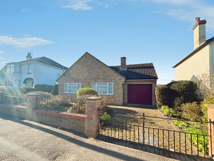 3 Bedroom Detached Bungalow For Sale In Field Road, Ramsey, Huntingdon, PE26