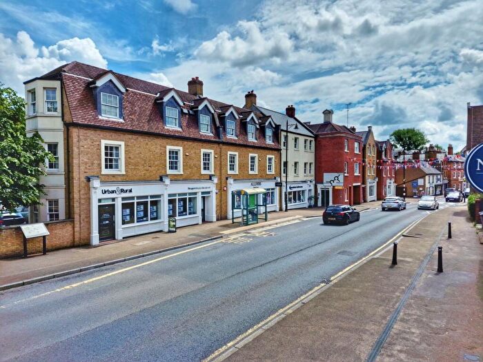 2 Bedroom Apartment For Sale In Bedford Street, Ampthill, Bedfordshire, MK45