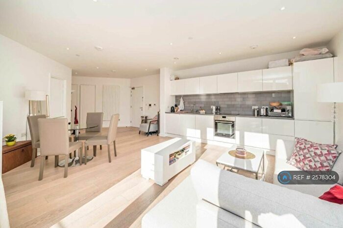 1 Bedroom Flat To Rent In Schooner Road, London, E16