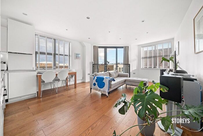 1 Bedroom Flat To Rent In Vyner Street, Bethnal Green, London, E2