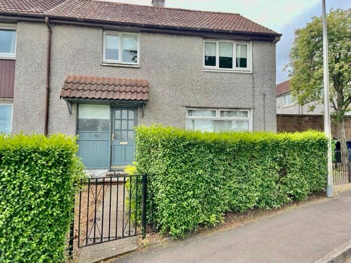 3 Bedroom Semi-Detached House To Rent In Rimbleton Avenue, Glenrothes, Fife, KY6