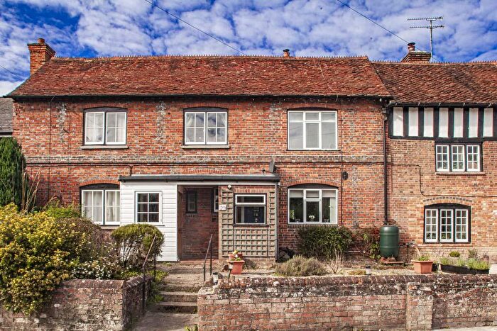 2 Bedroom House For Sale In Horn Street, Compton, RG20