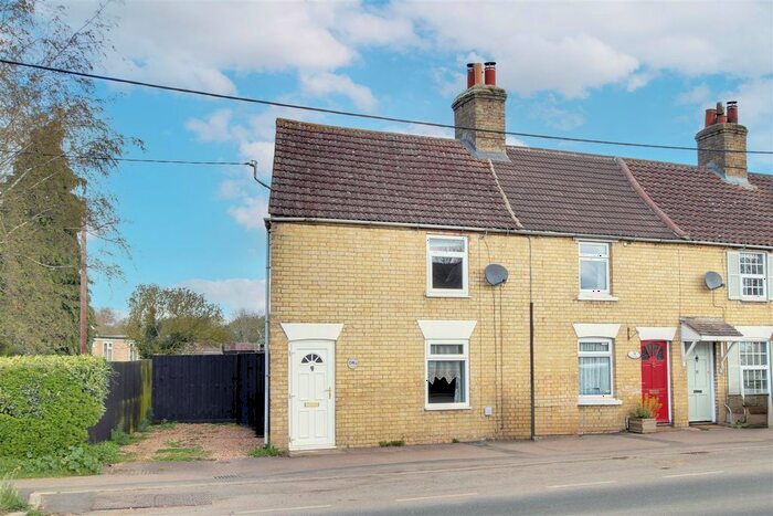 2 Bedroom Property To Rent In Station Road, Bluntisham, Huntingdon, PE28