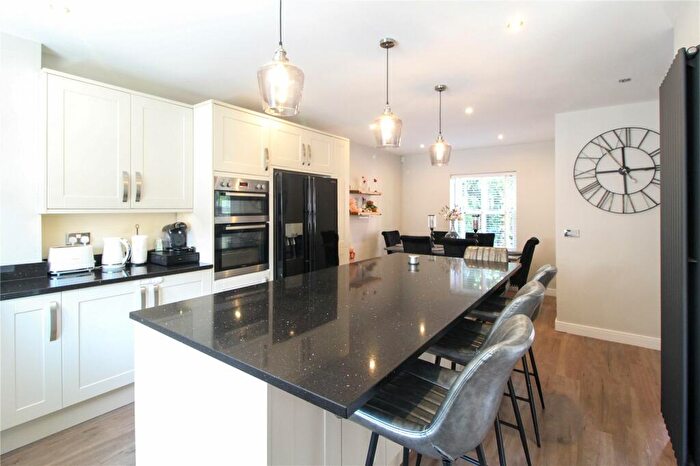 5 Bedroom Detached House For Sale In Temple Way, Rayleigh, Essex, SS6