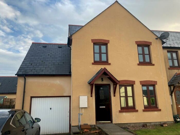 4 Bedroom House To Rent In Llys Y Crofft, Whitland, SA34