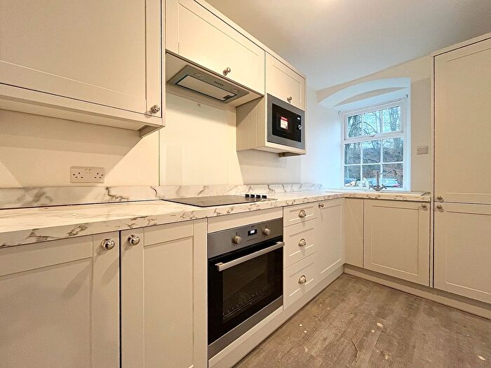 1 Bedroom Flat To Rent In Hallas Bridge, Cullingworth, Wilsden Near Bingley, BD13
