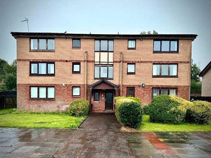 2 Bedroom Flat To Rent In Glencoats Drive, Paisley, Renfrewshire, PA3