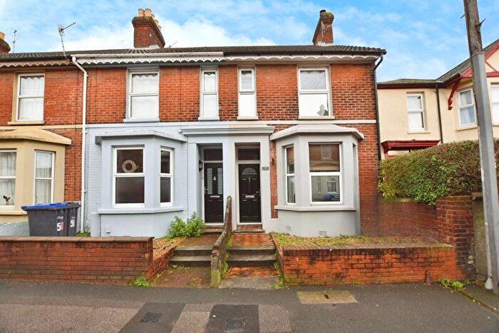 2 Bedroom End Of Terrace House To Rent In Devizes Road, Salisbury, SP2