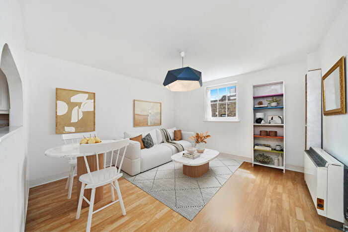 1 Bedroom Apartment To Rent In Academy Court, Kirkwall Place, London, E2