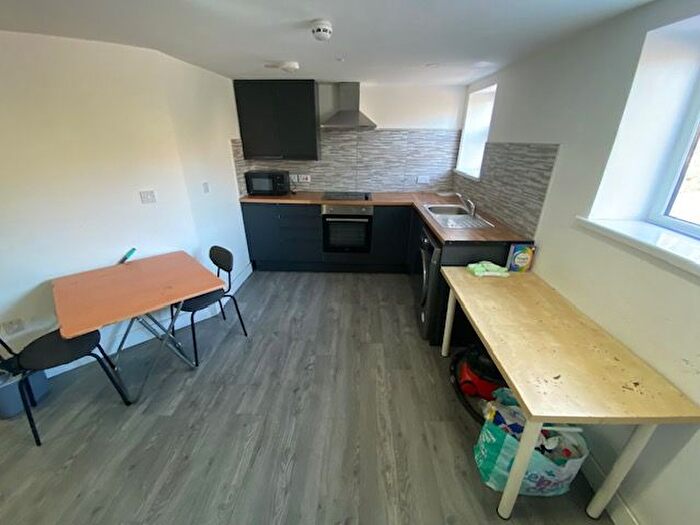 2 Bedroom Flat To Rent In Richards Street, Cardiff, CF24