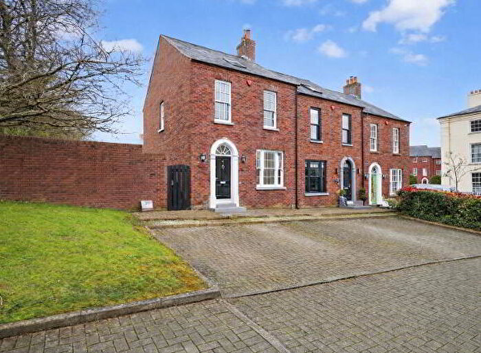 4 Bedroom TownHouse For Sale In Kilwarlin Avenue, Hillsborough, BT26