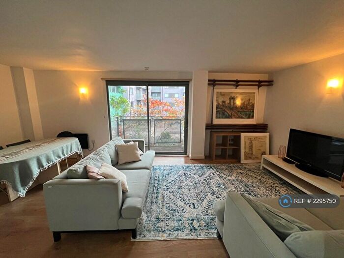 2 Bedroom Flat To Rent In Deals Gateway, London, SE13