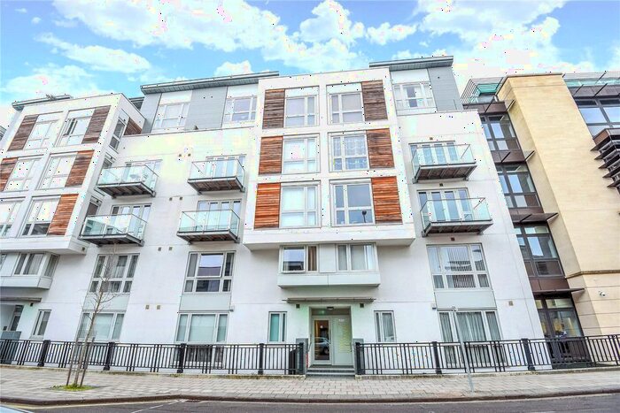 1 Bedroom Flat To Rent In Deanery Road, Bristol, BS1