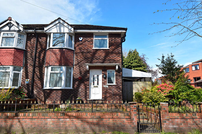 3 Bedroom Semi Detached House For Sale In Stretford Road, Urmston, M41
