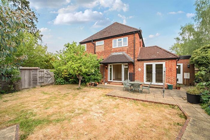 2 Bedroom House For Sale In Nightingale Avenue, West Horsley, KT24