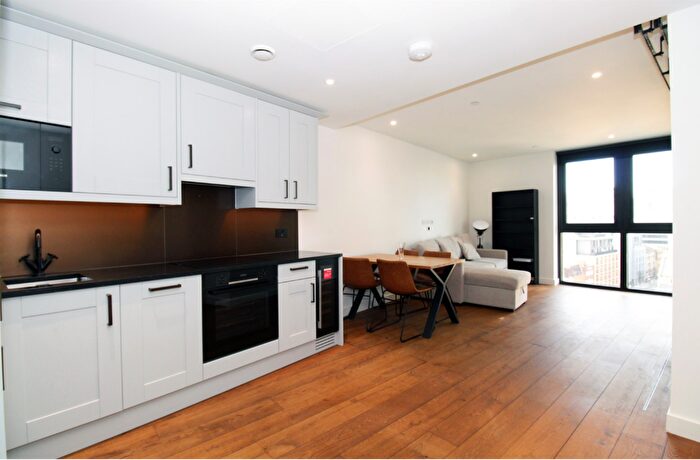 Apartment For Sale In Merino Gardens, London, E1W