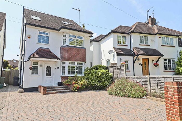4 Bedroom Detached House For Sale In Copthall Road West, Ickenham, UB10