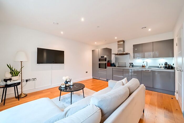 1 Bedroom Flat For Sale In Hudson Building, Prospect Row, London, E15