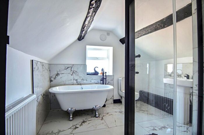 4 Bedroom Semi-Detached House For Sale In Coventry Road, Fillongley, CV7