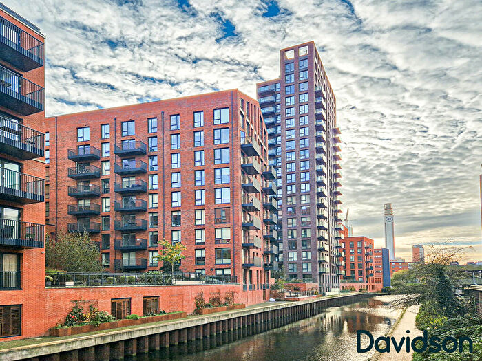 2 Bedroom Apartment To Rent In The Regent, Snow Hill Wharf, Shadwell Street, Birmingham, B4