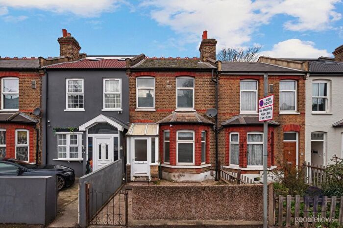 2 Bedroom Terraced House To Rent In London Road, Morden, SM4