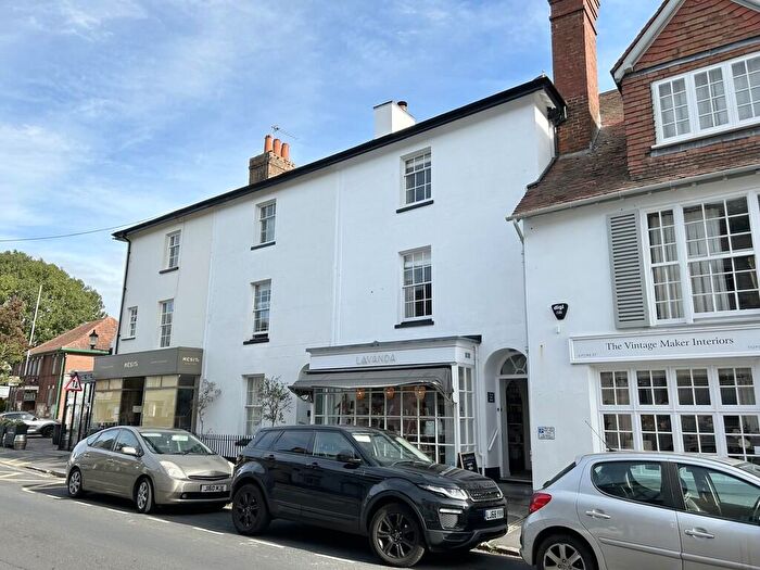 2 Bedroom Town House To Rent In Fore Street, Topsham, EX3