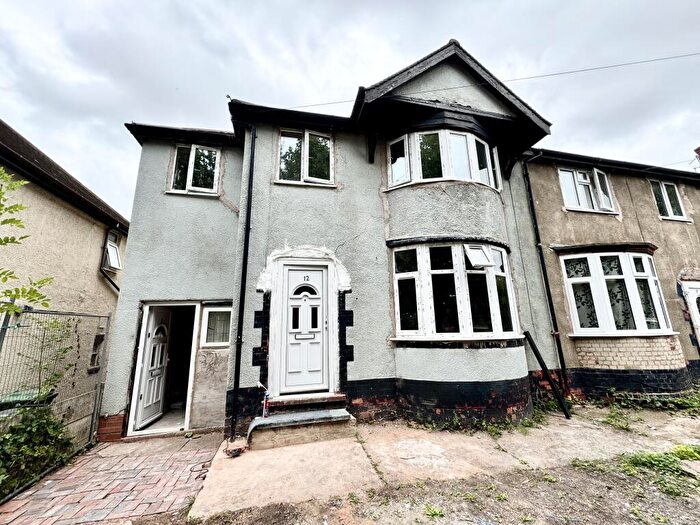 Studio To Rent In Tipton Road, Dudley, DY1