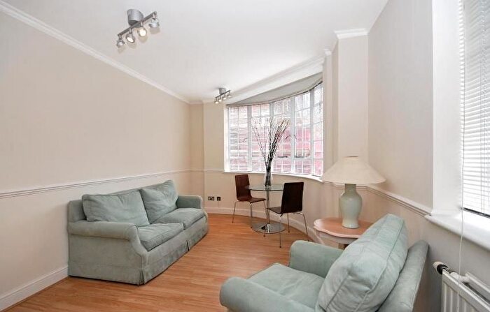 1 Bedroom Flat To Rent In Chelsea Cloisters, Sloane Avenue, London, SW3