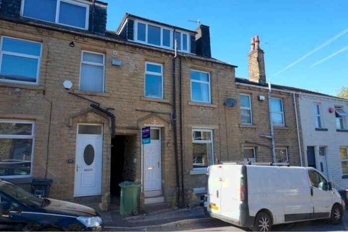 2 Bedroom Terraced House To Rent In Prince Street, Primrose Hill, Huddersfield, West Yorkshire, HD4