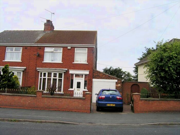 3 Bedroom Semi-Detached House To Rent In Maple Tree Way, Scunthorpe, DN16
