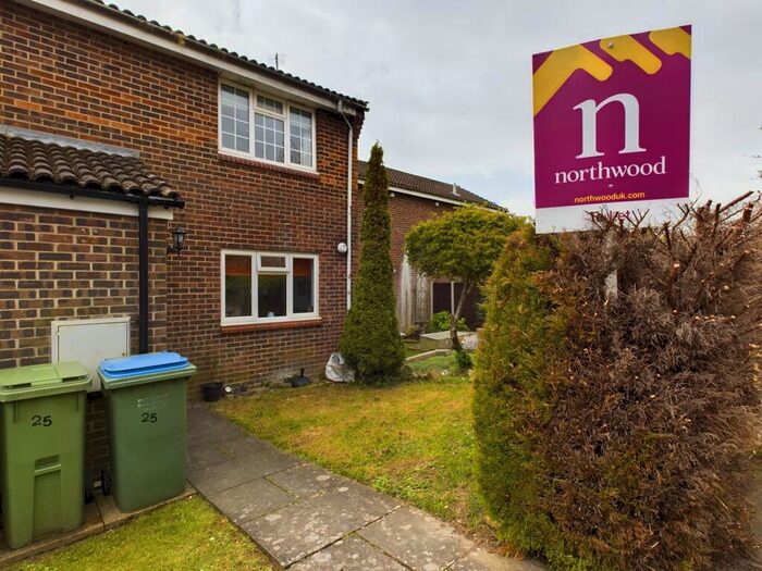 1 Bedroom Flat To Rent In Wagtail Way, Fareham, PO16