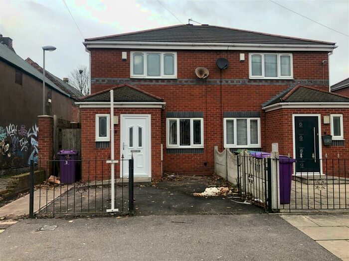 3 Bedroom End Of Terrace House To Rent In Boaler Street, Liverpool, L6