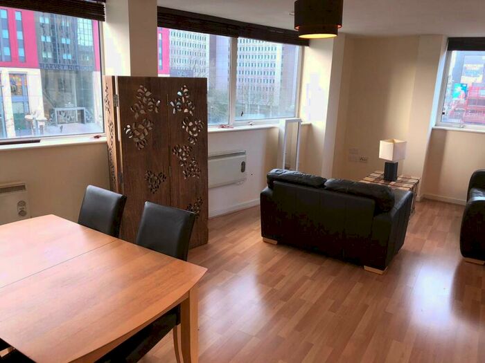 2 Bedroom Flat To Rent In Westside One, Suffolk Street Queensway, B1