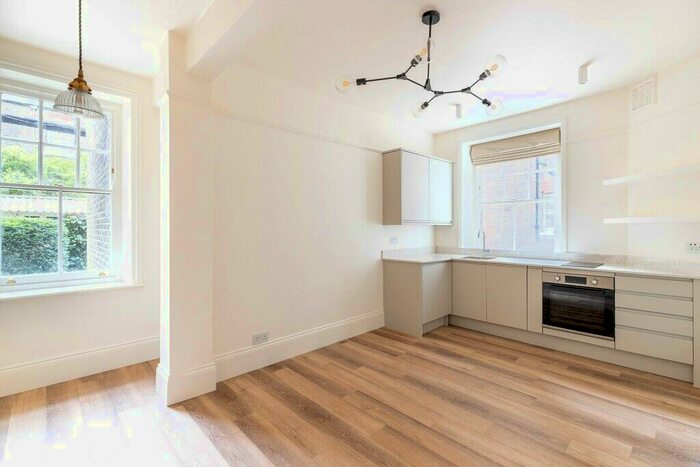 1 Bedroom Flat To Rent In Prince Of Wales Drive, Battersea, SW11