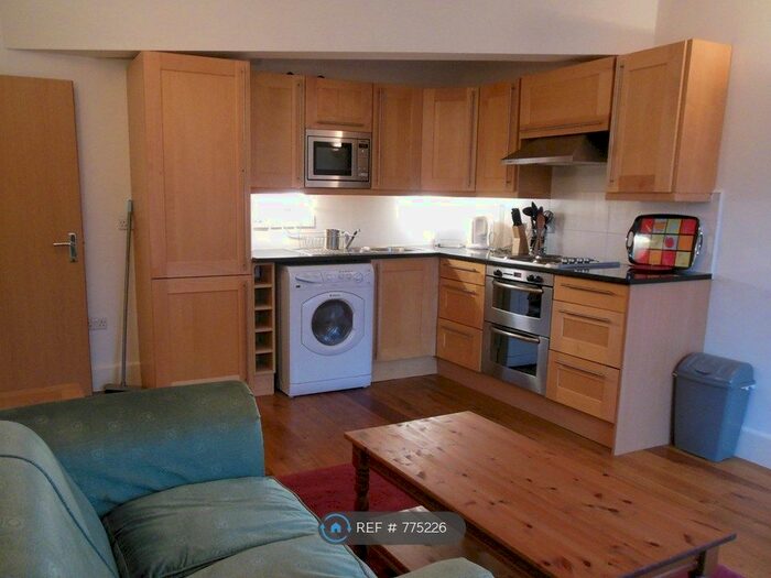 1 Bedroom Flat To Rent In Hampshire House, Bournemouth, BH2