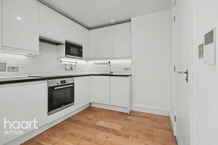 1 Bedroom Apartment To Rent In Sutton Court Road, Sutton, SM1