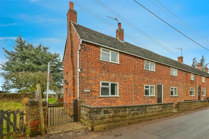 2 Bedroom End Of Terrace House For Sale In Main Street, Hollington, Ashbourne, DE6